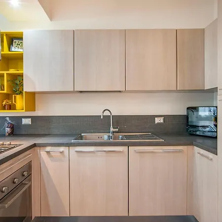 Battistini Pretty Apartment Rome